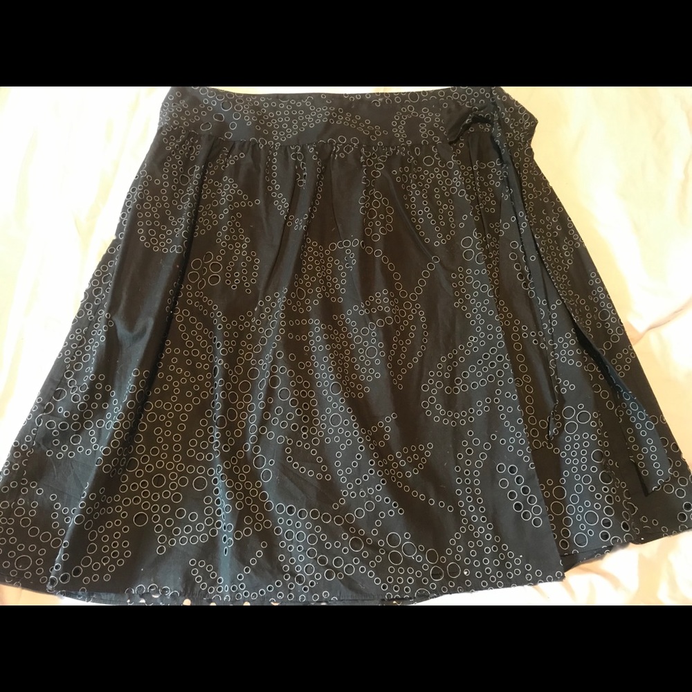 Calvin Klein Wrap Skirt - Black with white